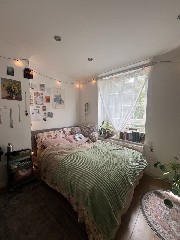 Room Manciple Street in Greater London