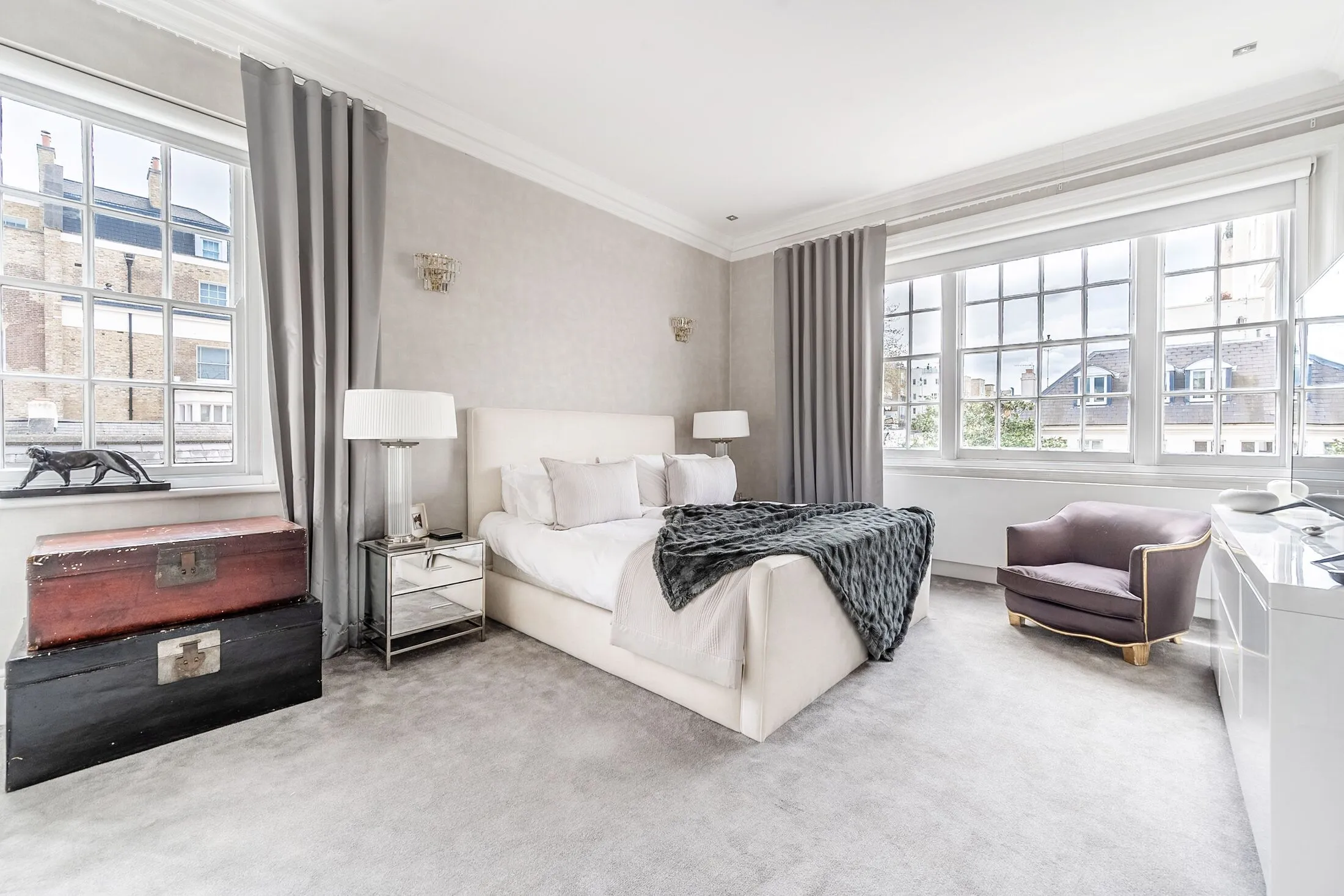 Flat Belgrave Place in City of Westminster