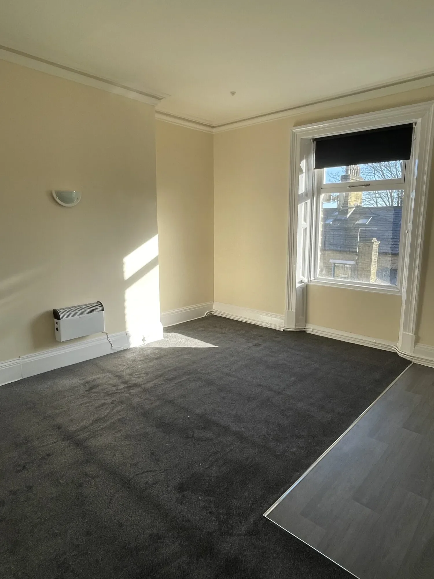 Flat Balmoral Place in Calderdale