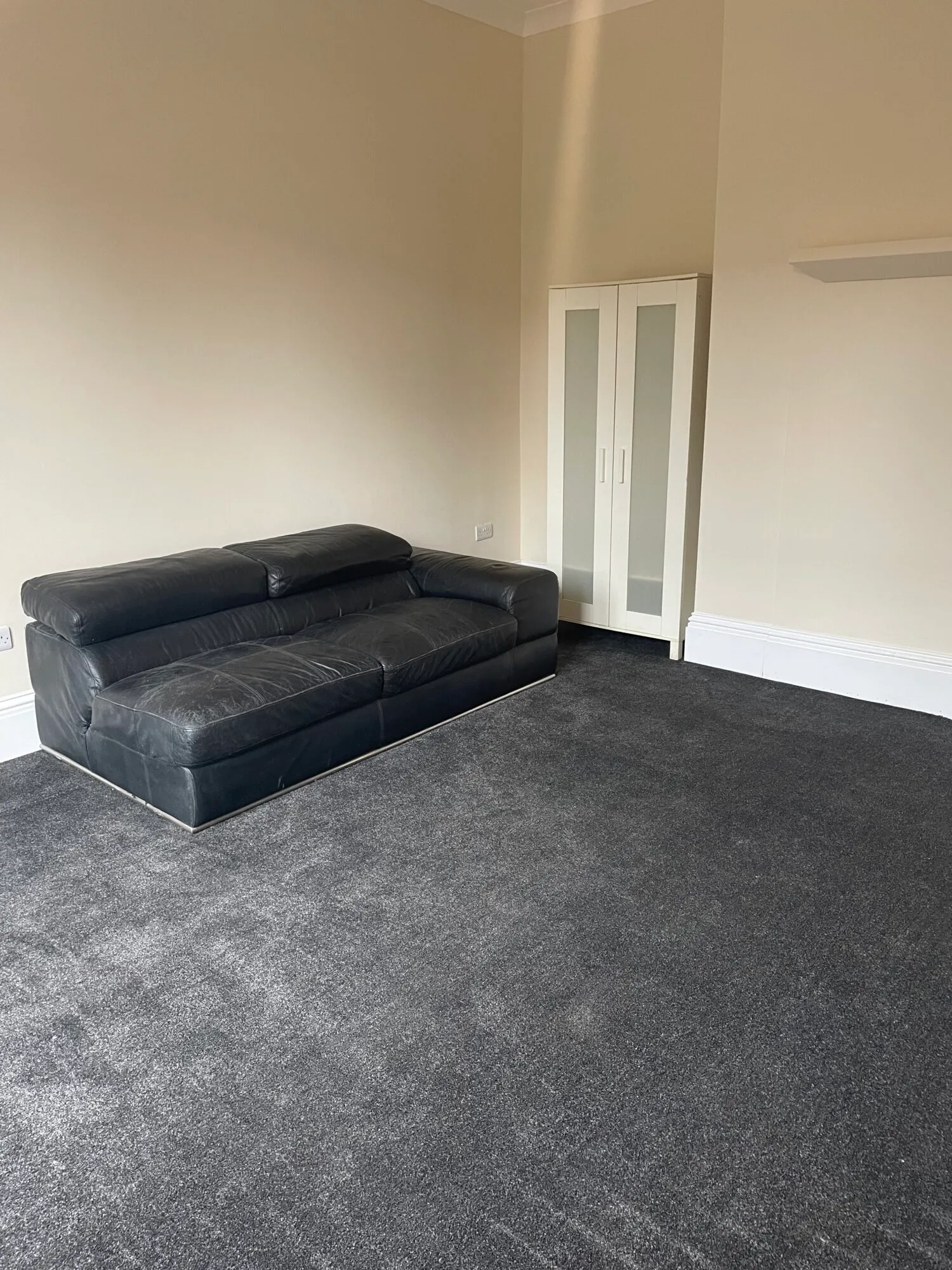 Flat Balmoral Place in Calderdale