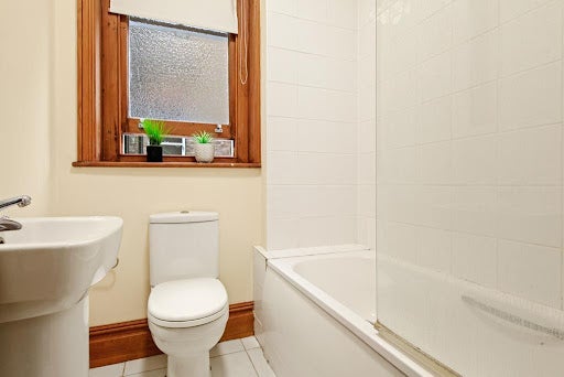 Room Elgin Avenue in City of Westminster