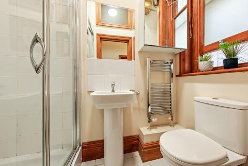 Room Elgin Avenue in City of Westminster