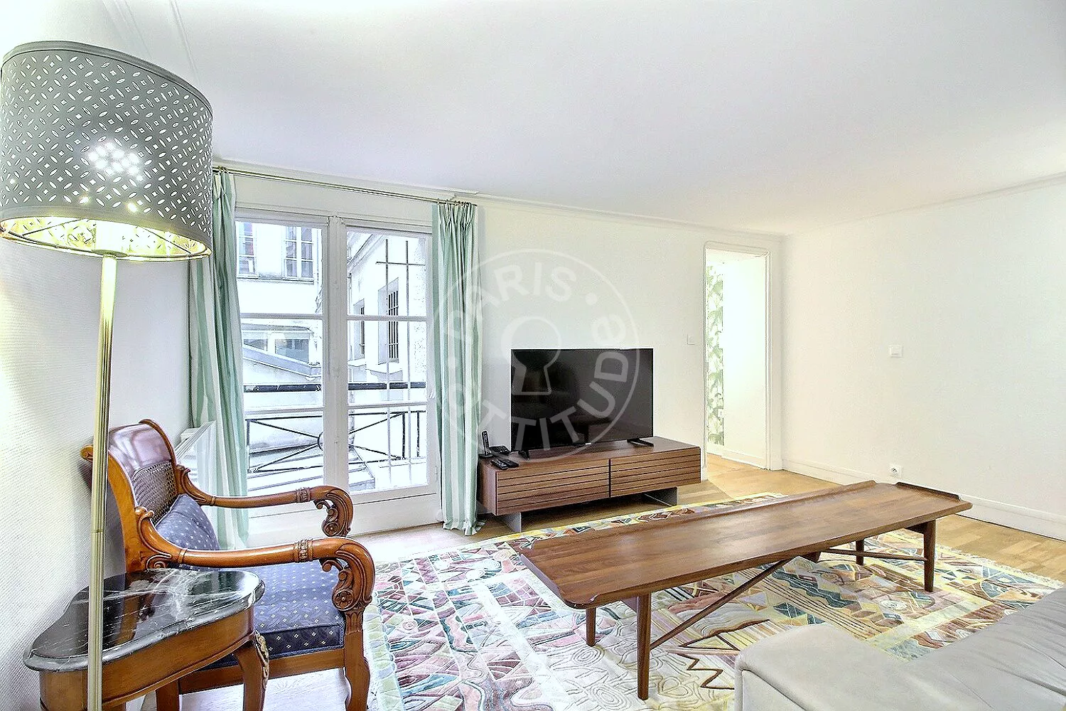 Flat Rue Dauphine in Paris