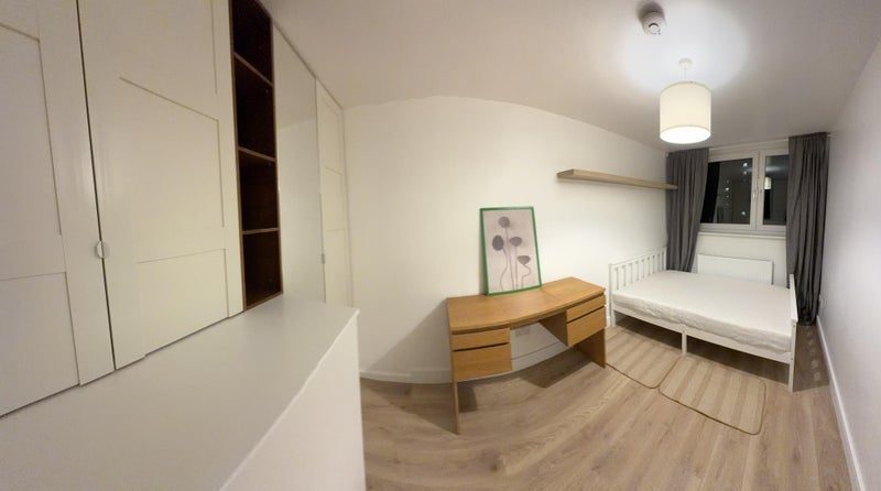 Room Leathwaite Road in Greater London