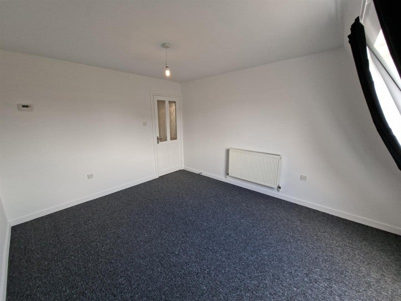 Flat Blackmead in Peterborough