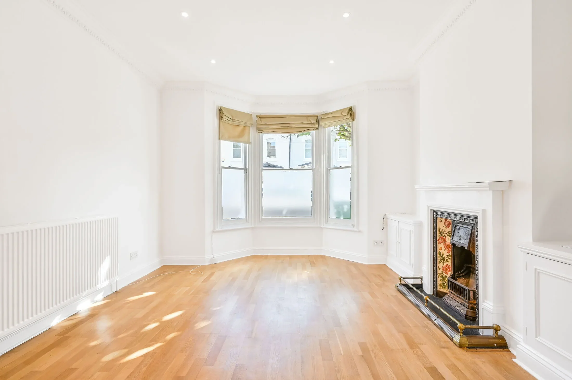 Flat Brookville Road in Greater London