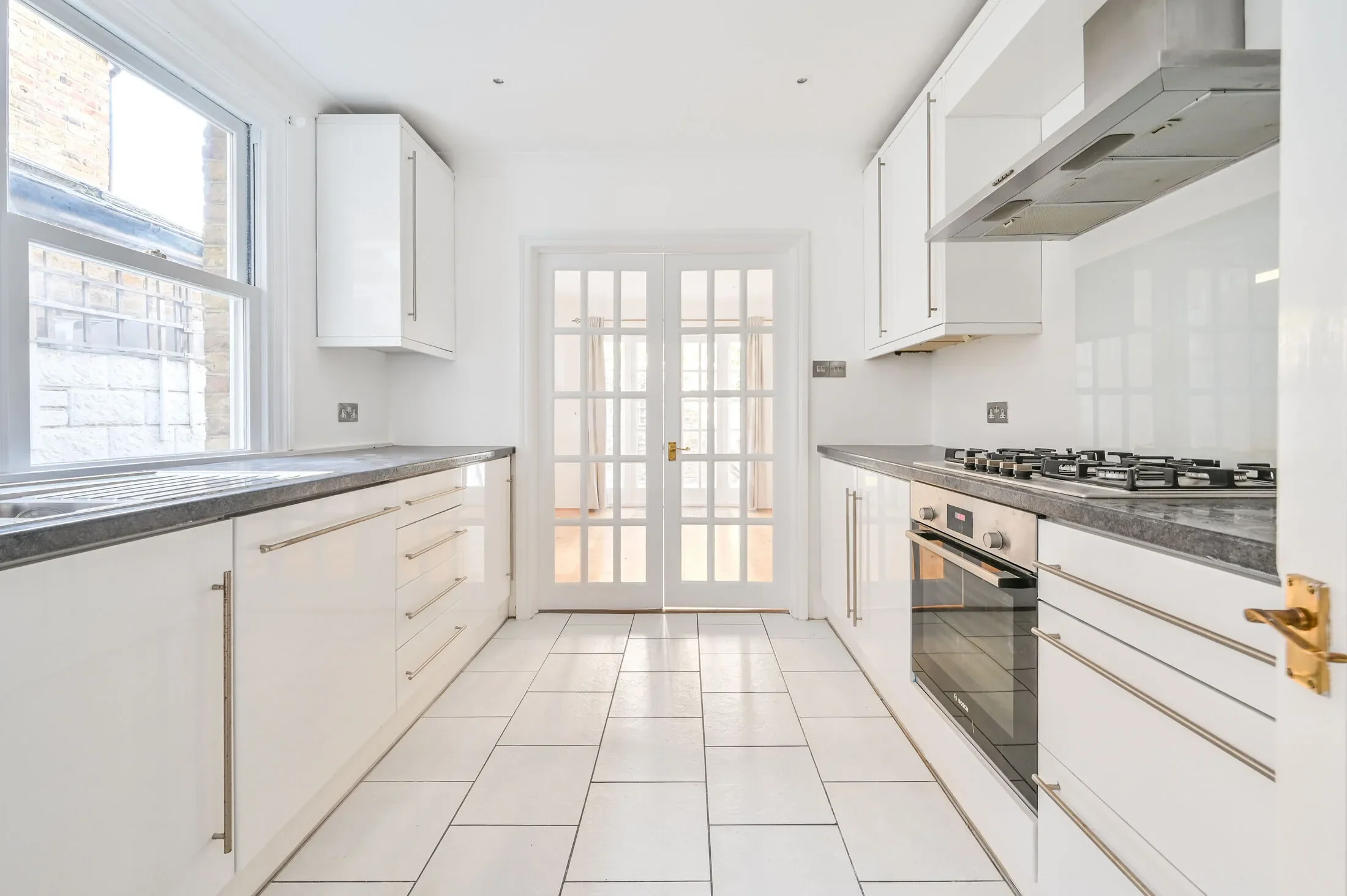 Flat Brookville Road in Greater London