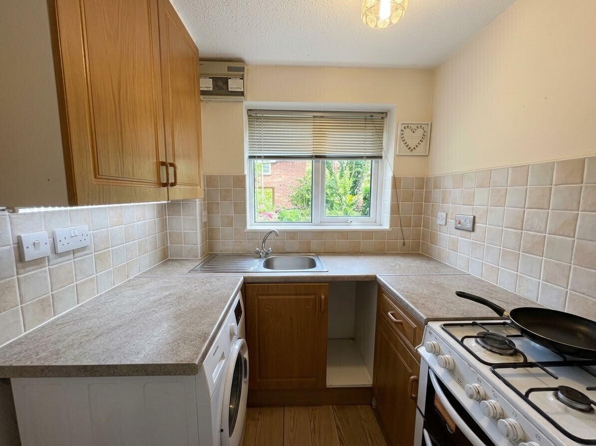 House Newhall Farm Close in Birmingham