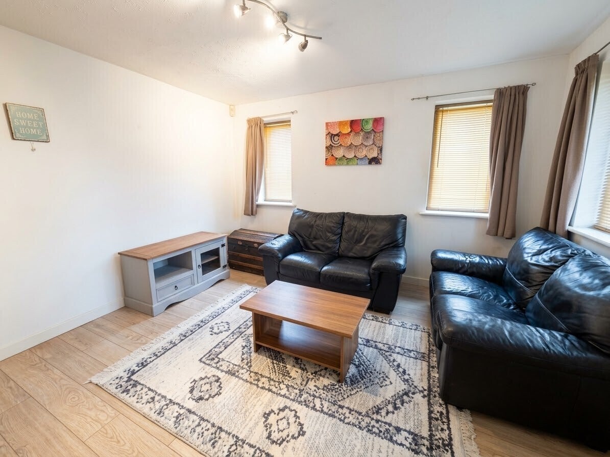 House Newhall Farm Close in Birmingham