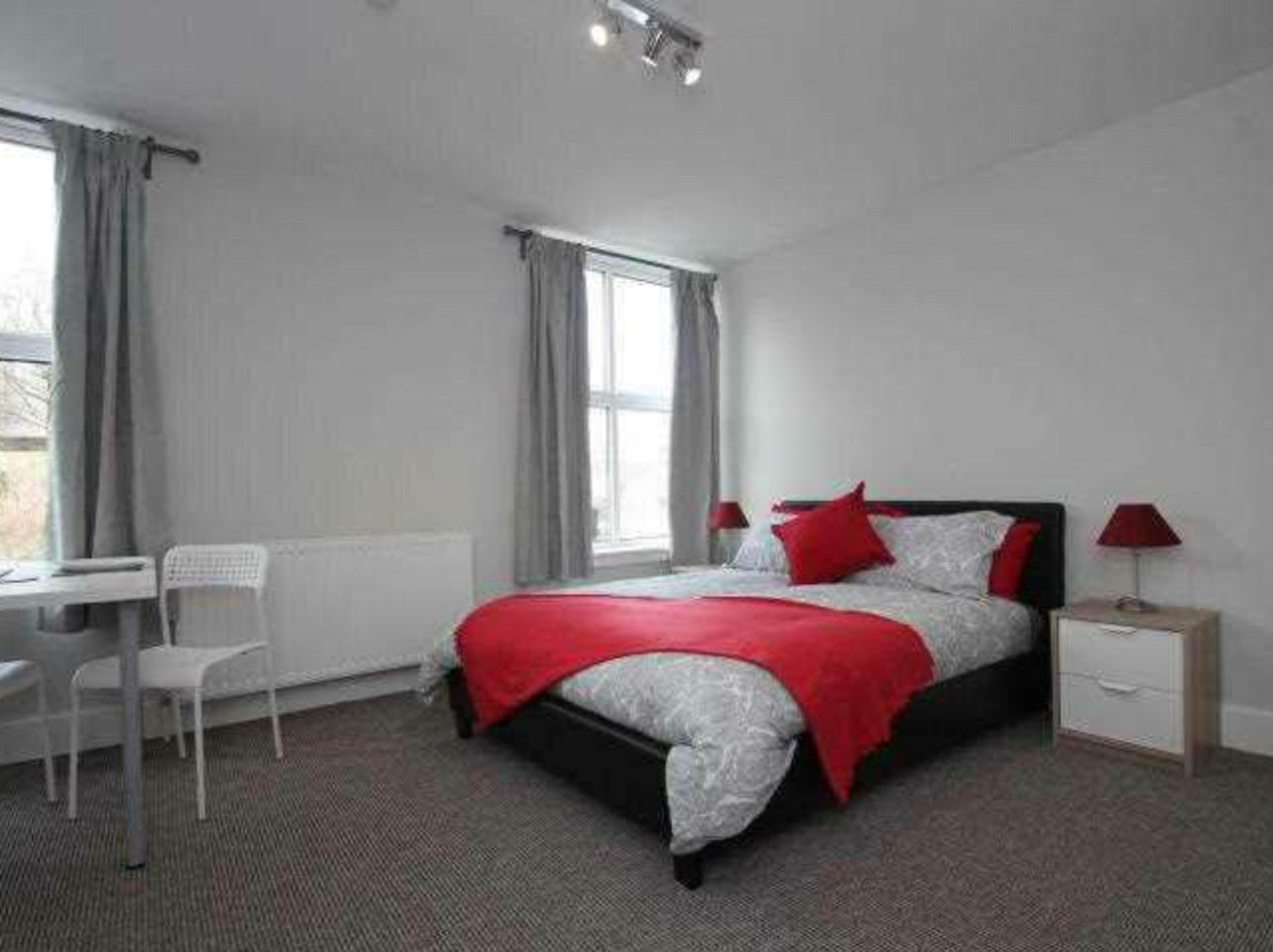 Room Brook Street in Coseley