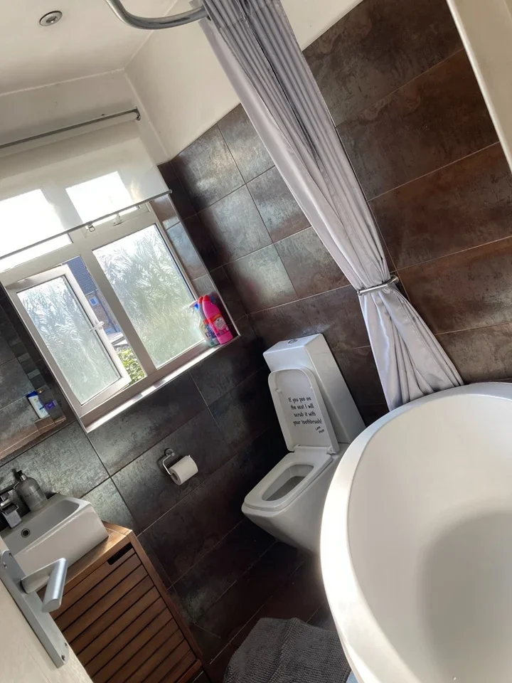 Room Hereward Gardens in Greater London