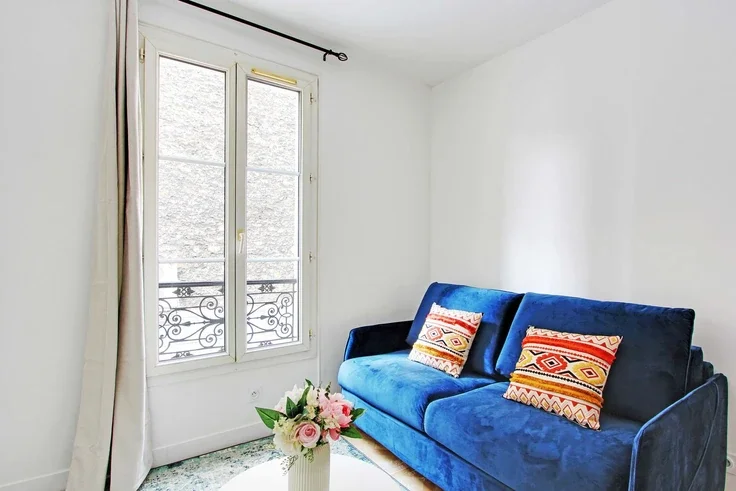 Flat Rue du Faubourg Saint-Antoine in Paris