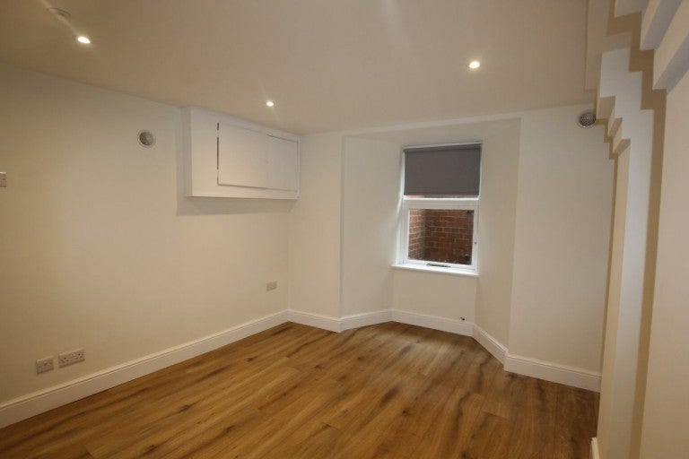Room Stanley Street in Northampton