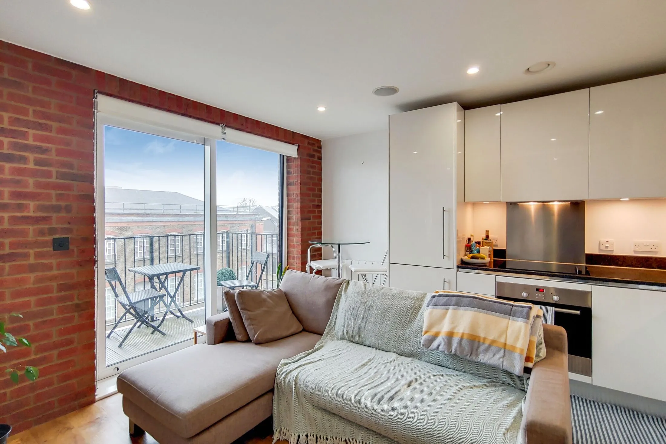 Flat No 1 Street in Greater London