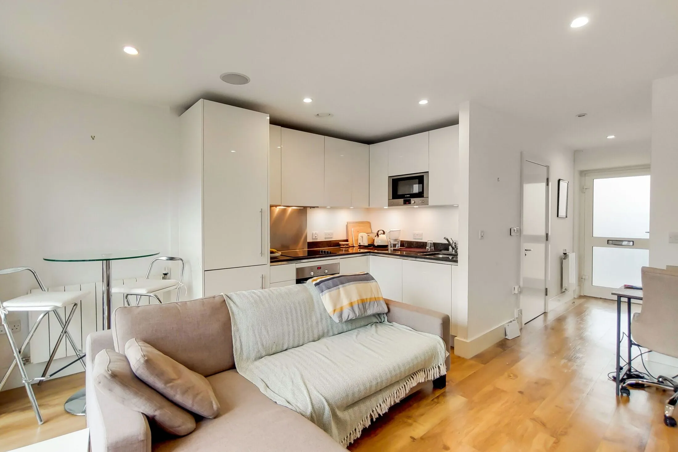Flat No 1 Street in Greater London