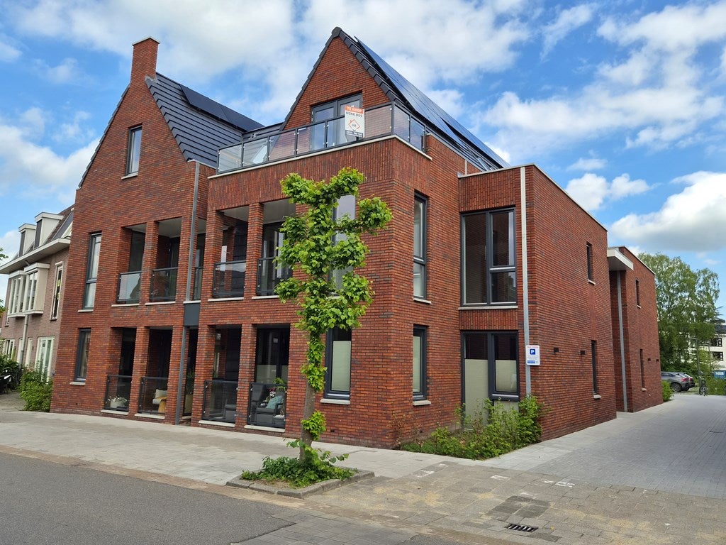 Dorpsstraat in Scherpenzeel