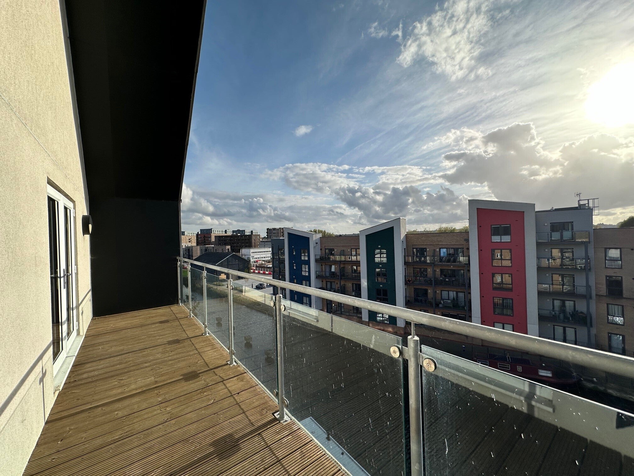 Flat Cressy Quay in Chelmsford