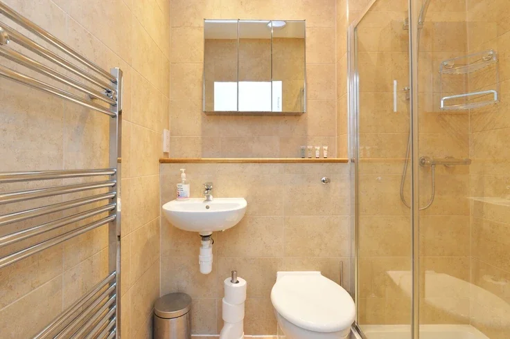 Flat Roseneath Street in City of Edinburgh