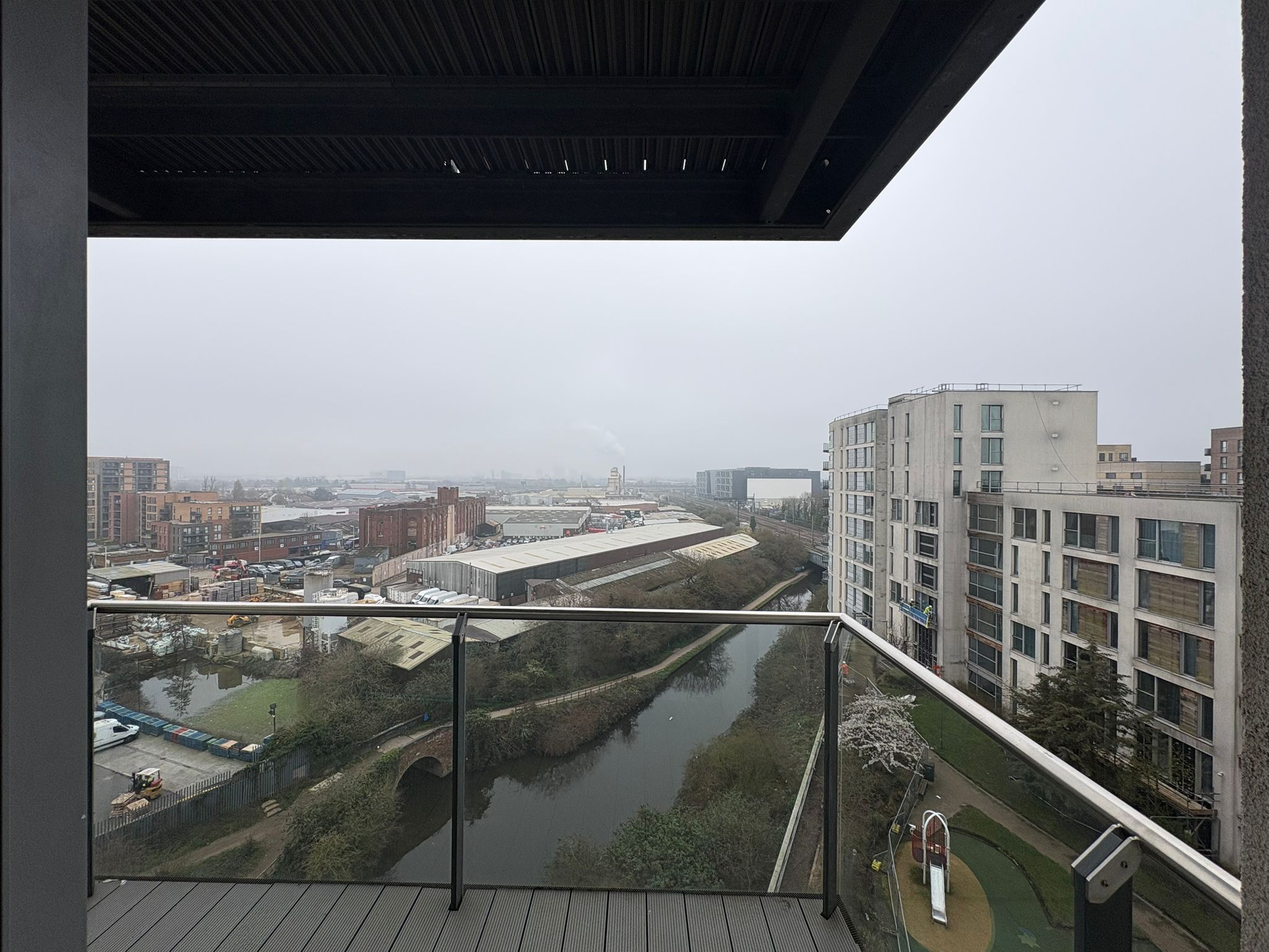 Flat Western View in Greater London