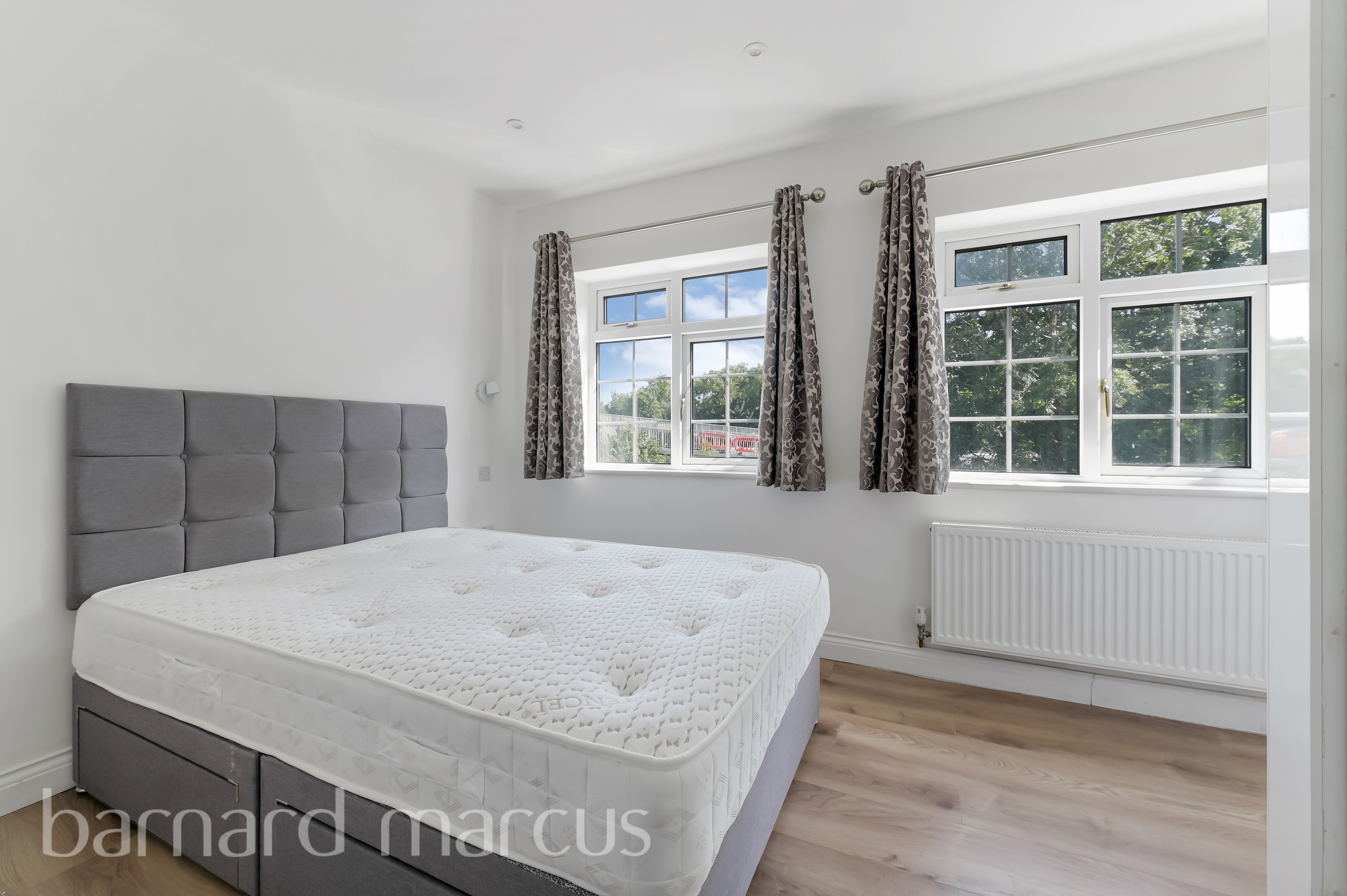House Brunel Close in Greater London