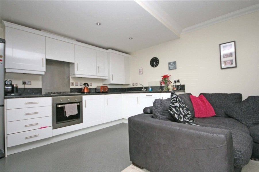 Flat Byron Road in Borough of Runnymede