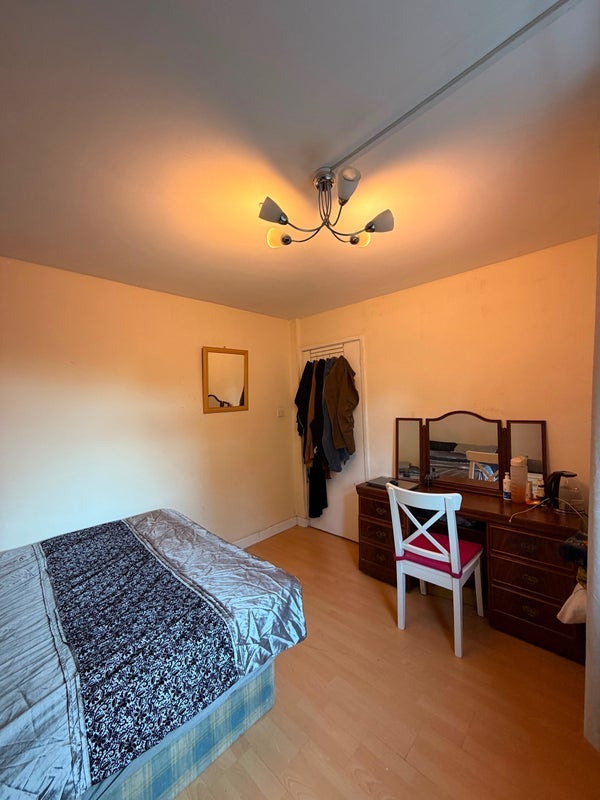 Room Roman Way in Birmingham