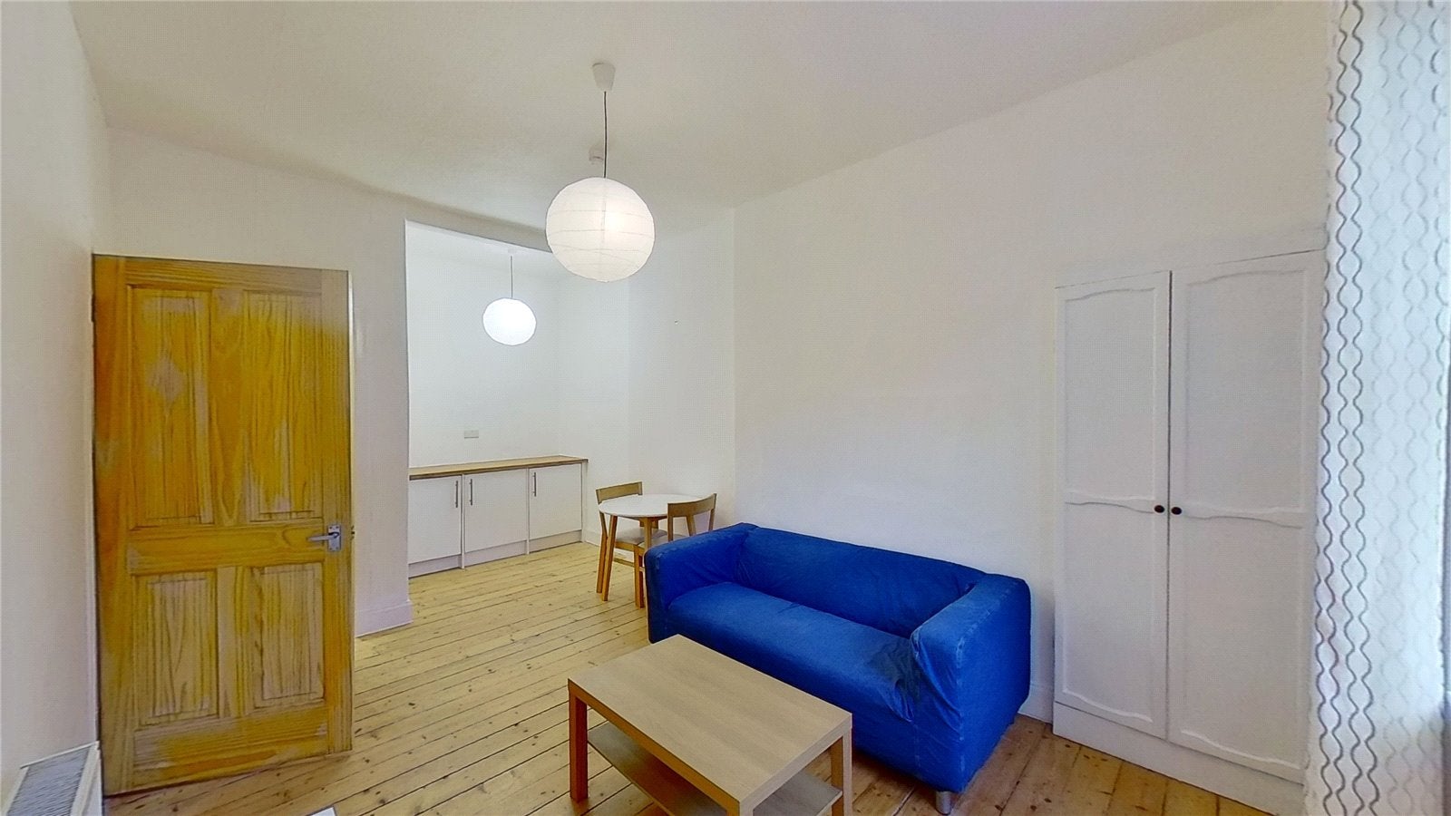 Flat Stewart Terrace in City of Edinburgh