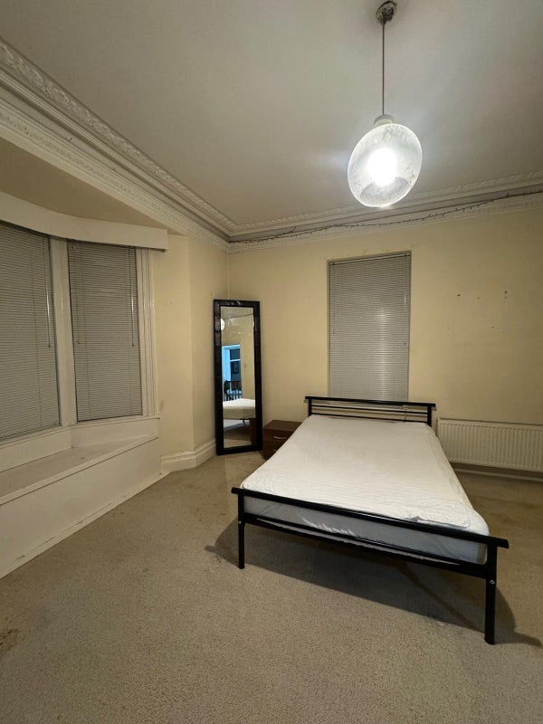 Room Warwick Street in Newcastle upon Tyne