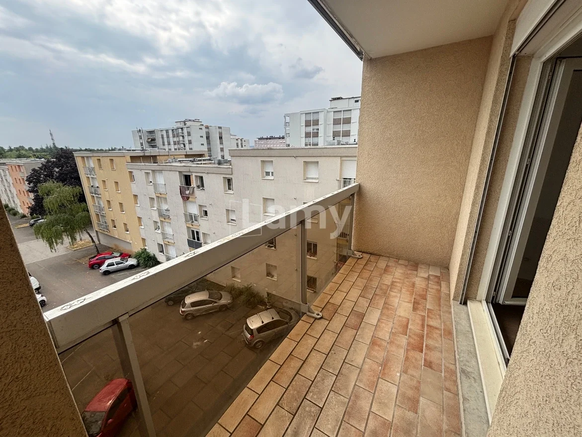 Appartement Avenue Raymond Poincaré à Dijon
