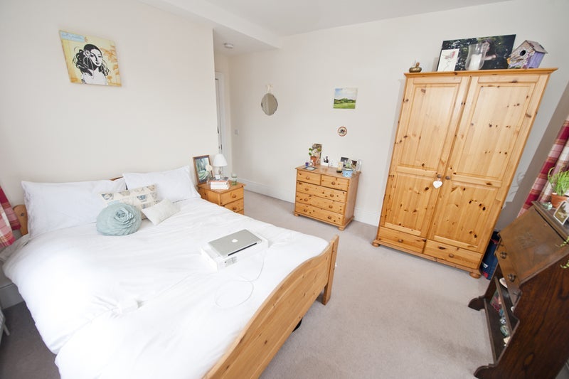 Room Felday Road in Greater London