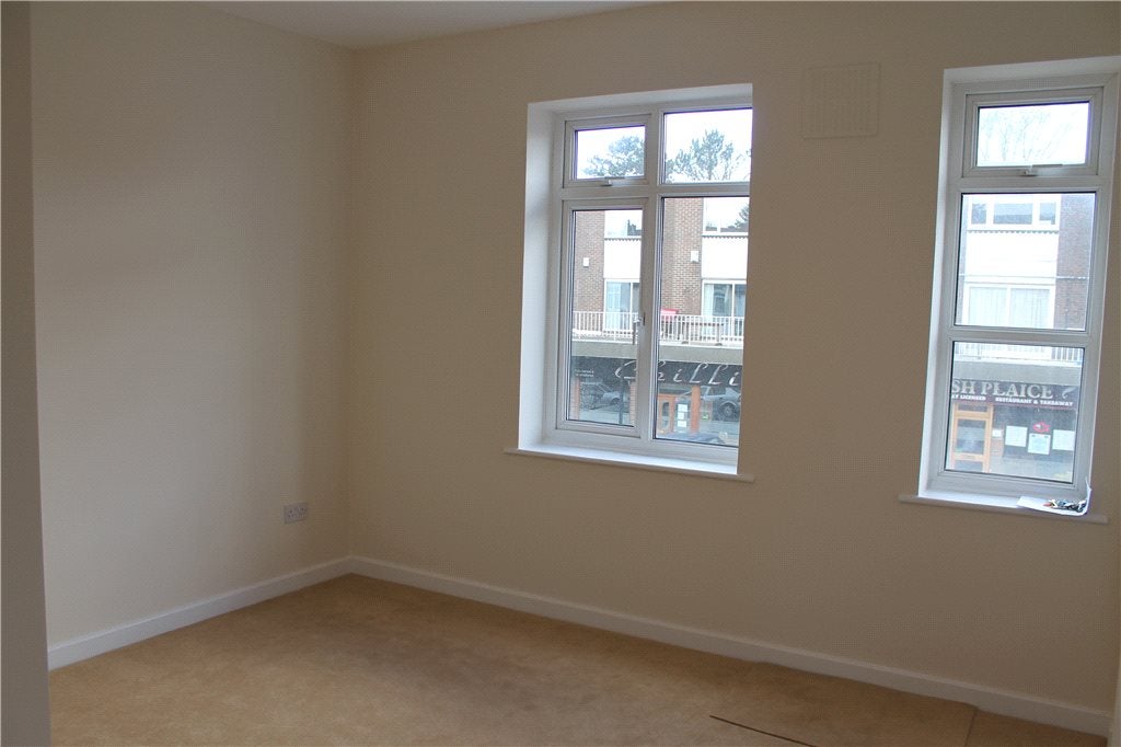 Flat Tattenham Crescent in Reigate and Banstead