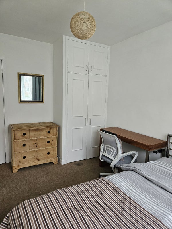 Room Whitnell Way in Greater London