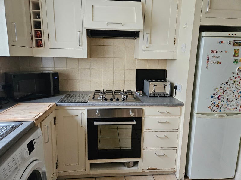 Room Whitnell Way in Greater London
