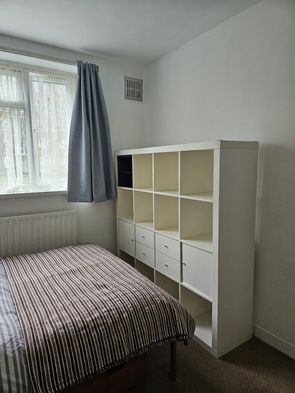 Room Whitnell Way in Greater London