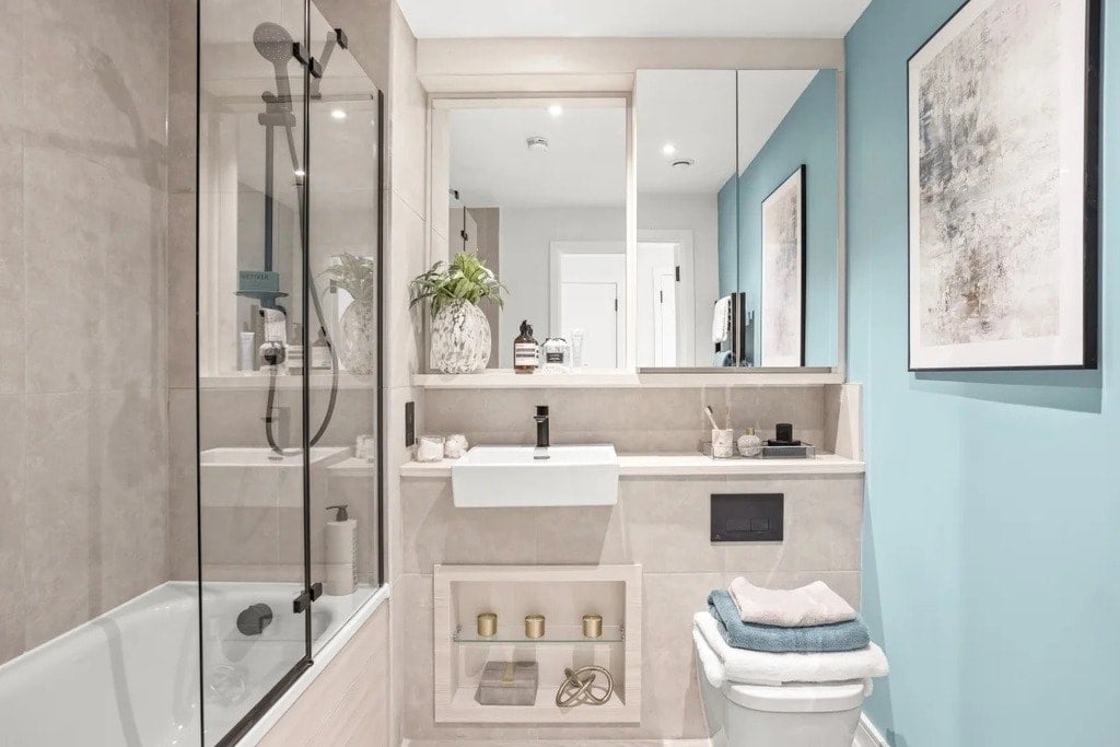 Flat West Parkside in Greater London