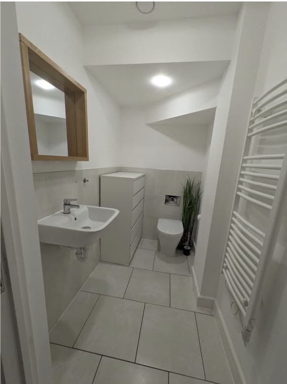 Room Grant Square in Greater London