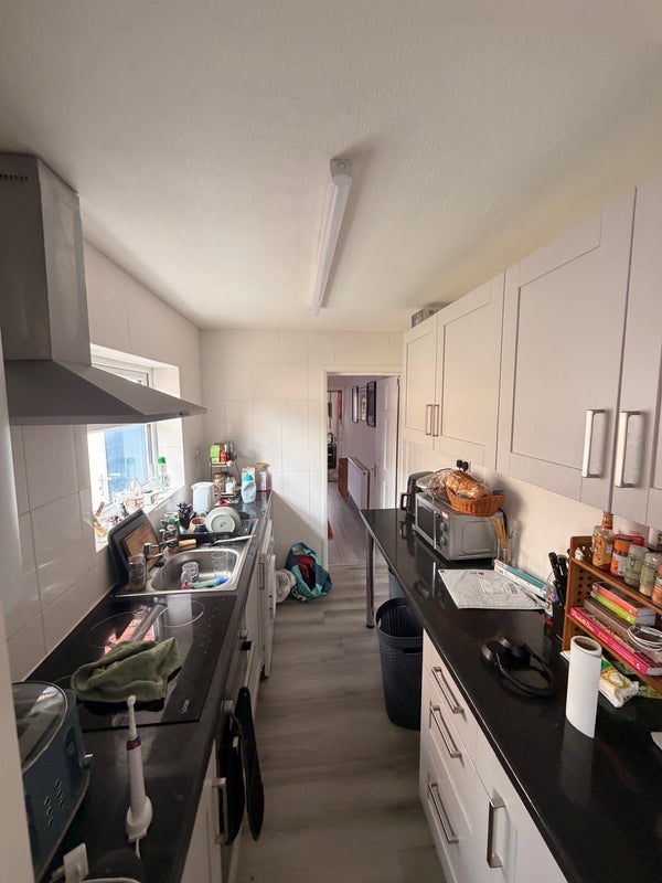 Room Kitchener Drive in Mansfield