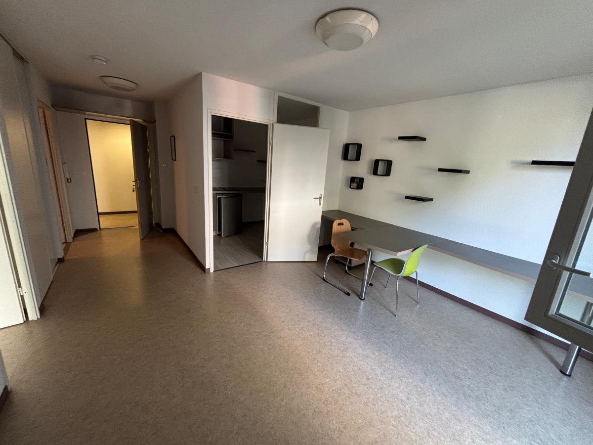 Flat Route de Narbonne in Auzeville-Tolosane