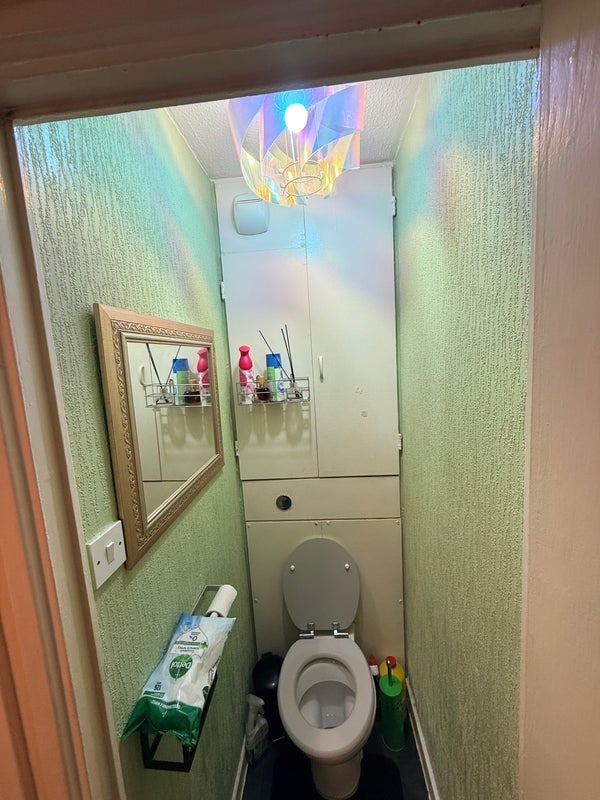 Room Attlee Road in Greater London