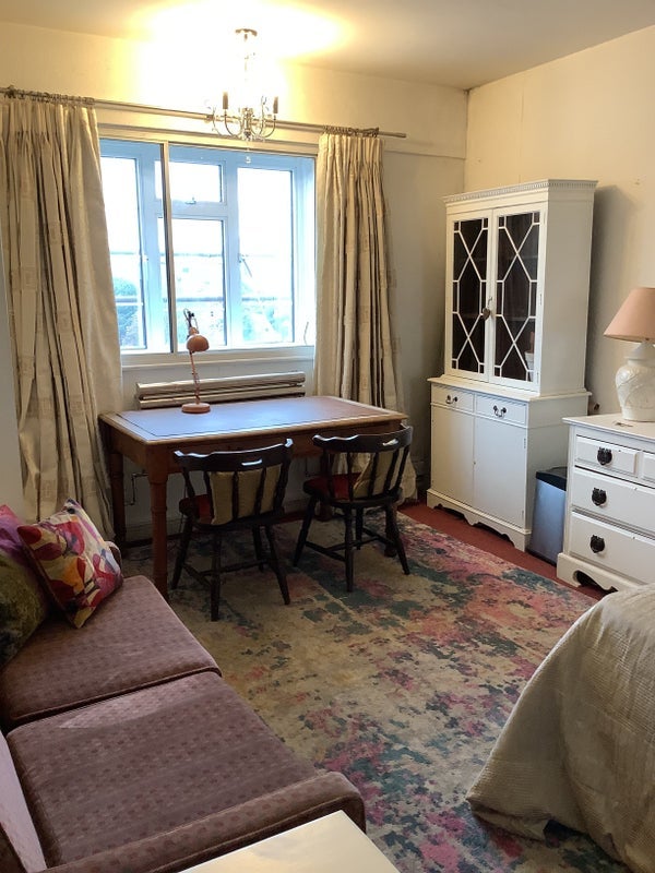 Room Edith Villas in Greater London