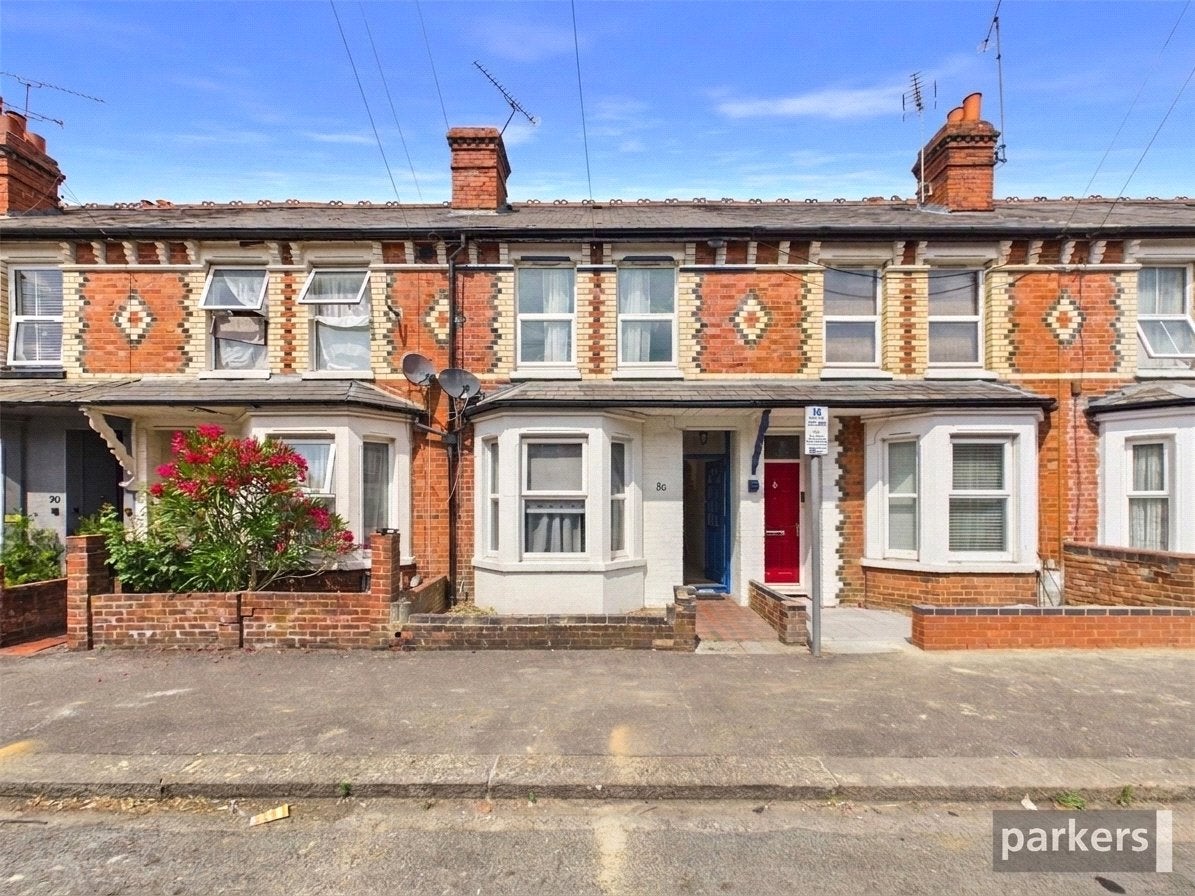 House Catherine Street in Reading