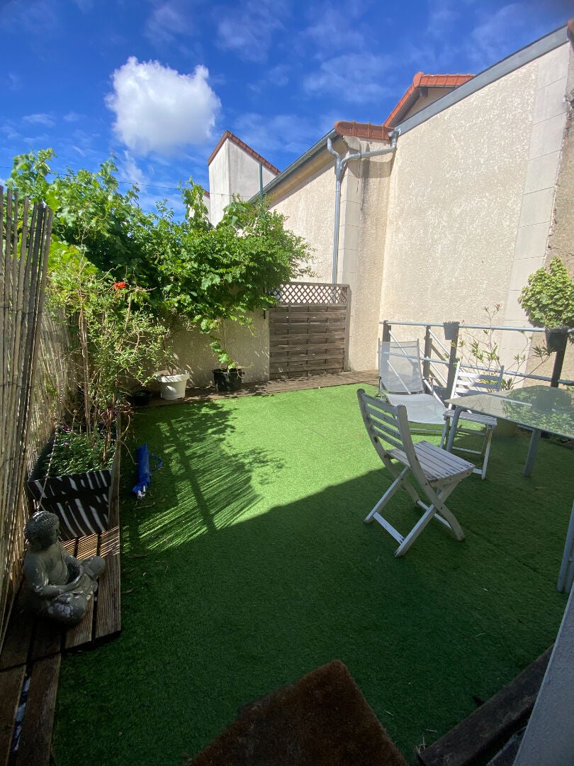House Rue Lenain de Tillemont in Montreuil