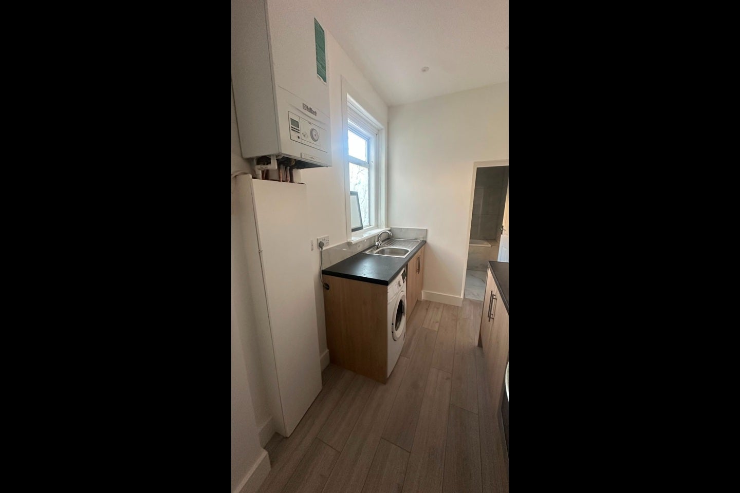 Flat Mafeking Avenue in Greater London