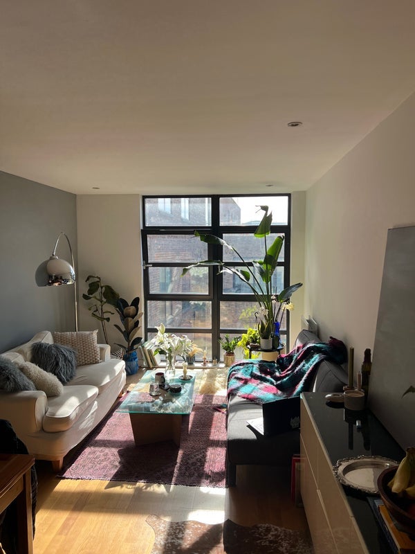 Room Gransden Avenue in Greater London