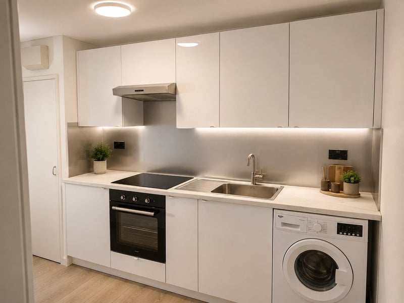 Room Rowley Gardens in Greater London