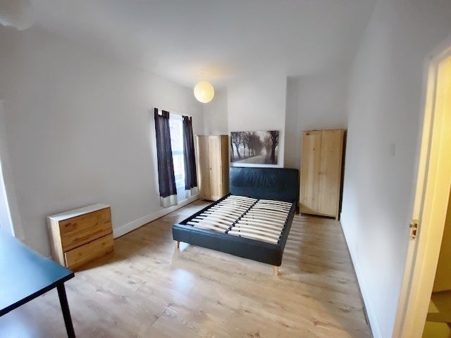 Room Manchester Street in Derby