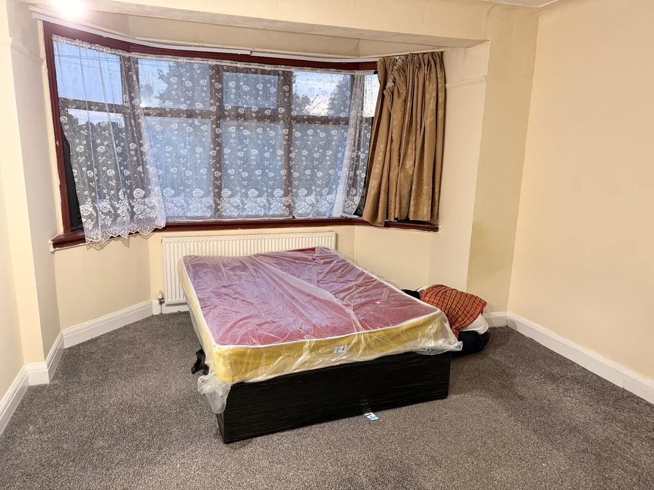 Room Perth Road in Greater London