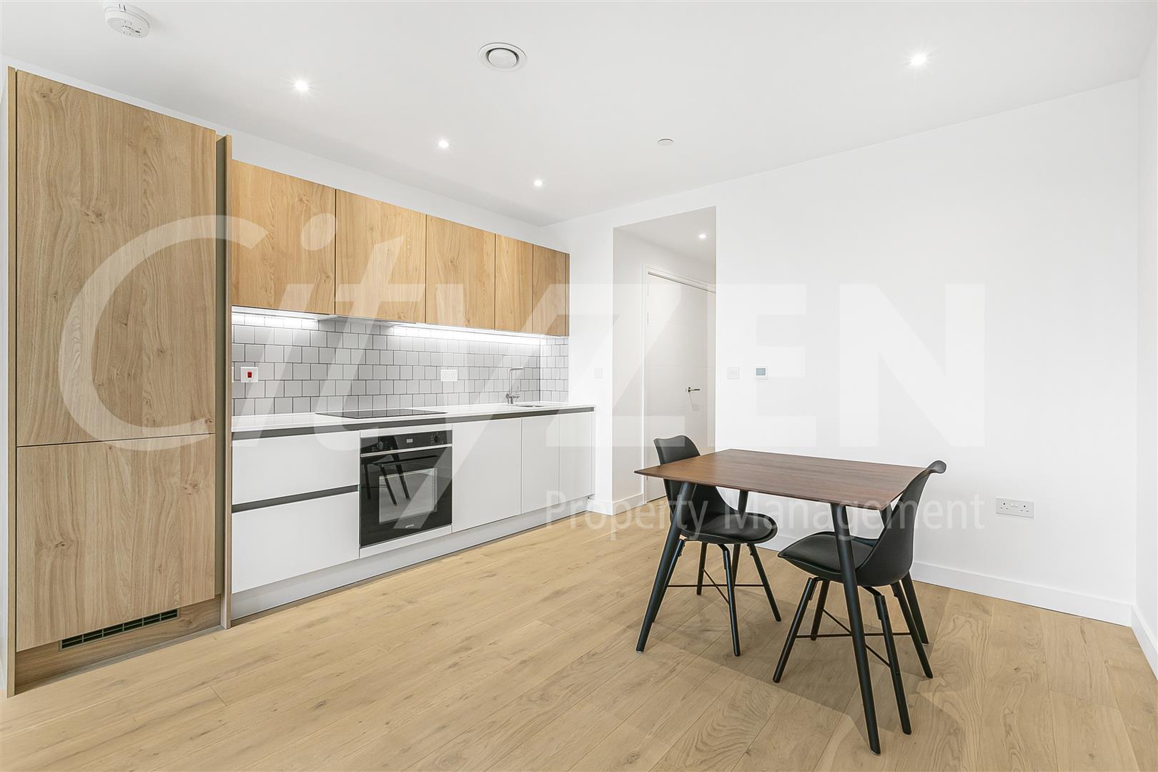 Flat Beechen Grove in Watford