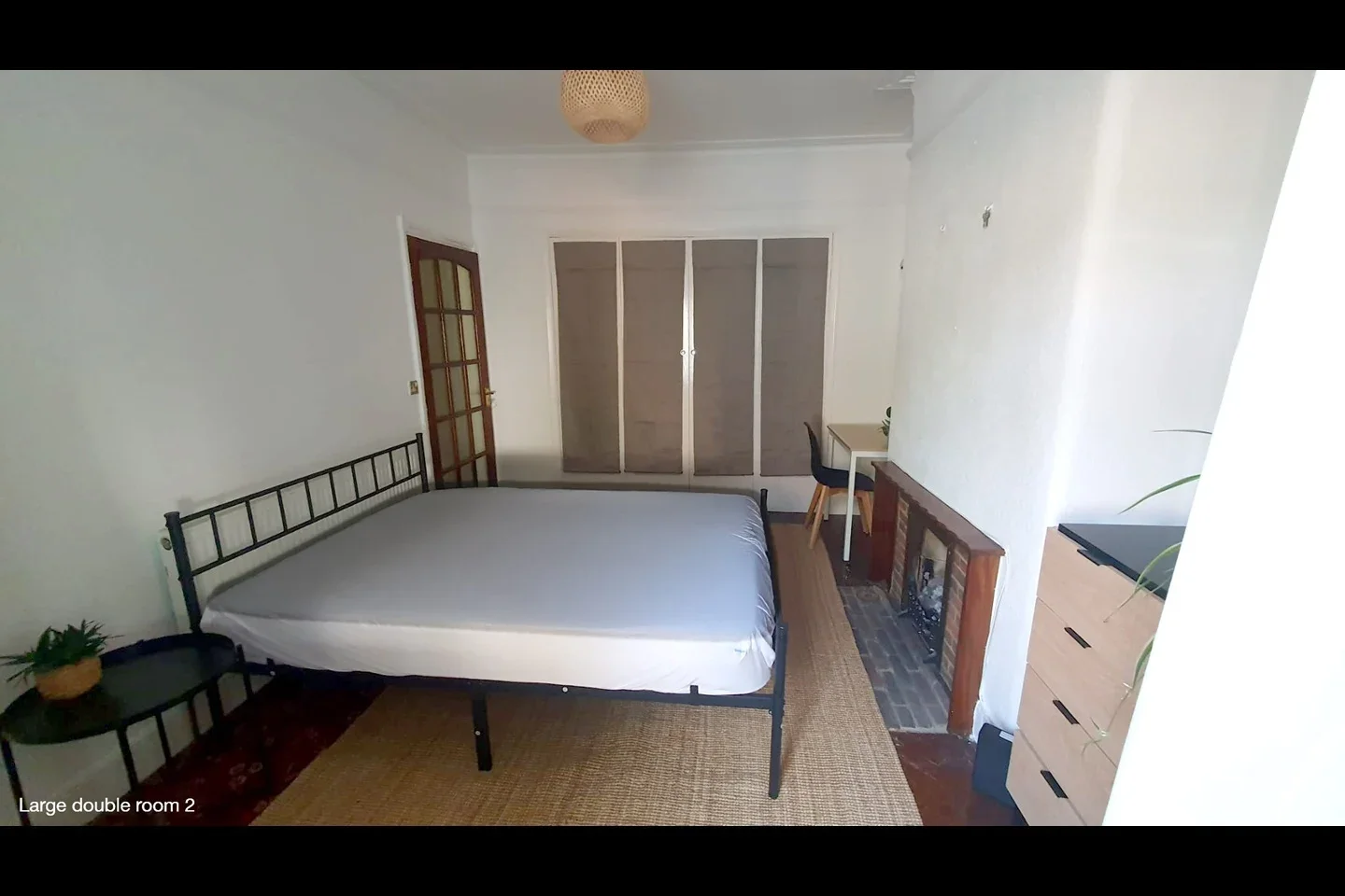 Room Lancaster Road in Greater London