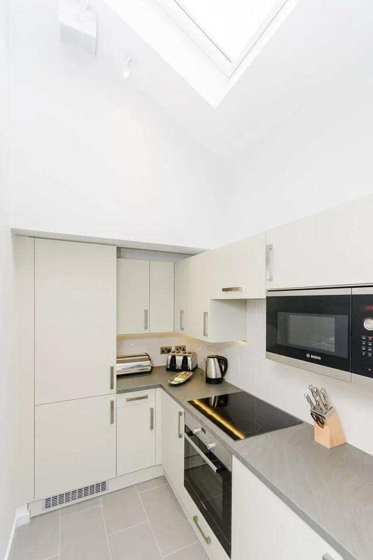 Flat Sheen Park in Greater London